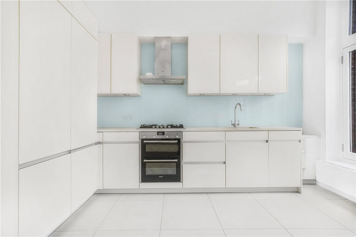 1 bedroom flat, Brompton Road, London SW3 - Available