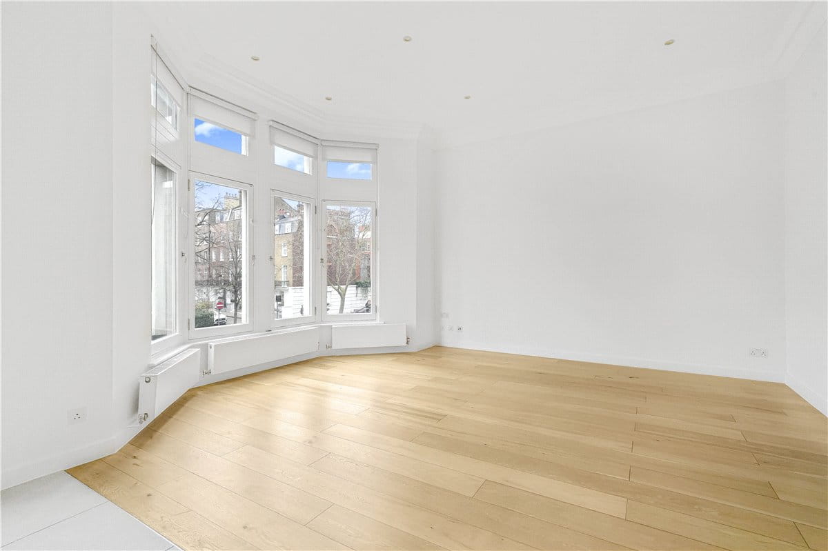 1 bedroom flat, Brompton Road, London SW3 - Available