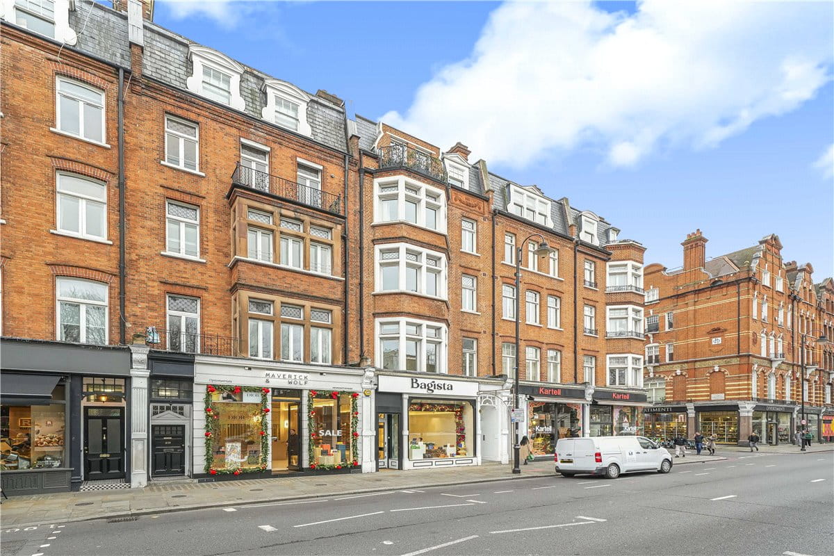 1 bedroom flat, Brompton Road, London SW3 - Available