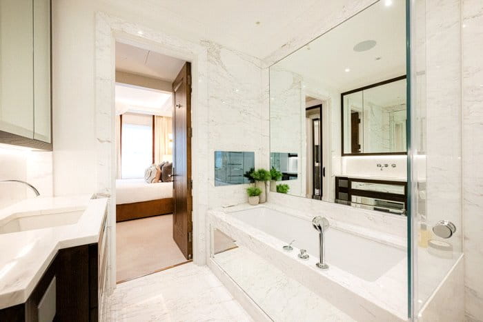 2 bedroom flat, Prince Of Wales Terrace, Kensington W8 - Available