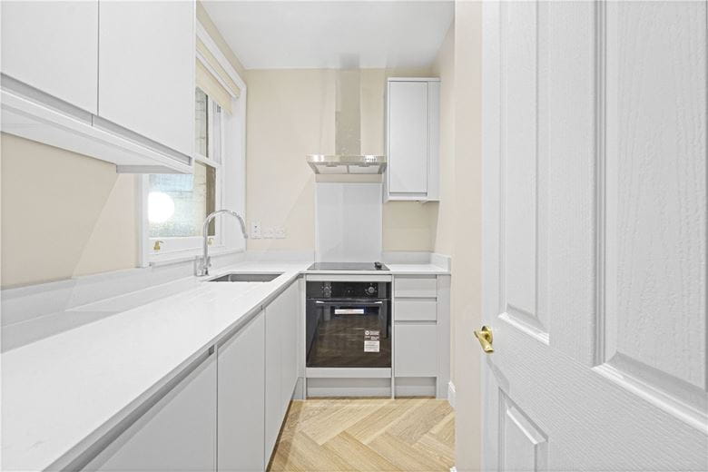 1 bedroom flat, Wilbraham Place, Chelsea SW1X - Available