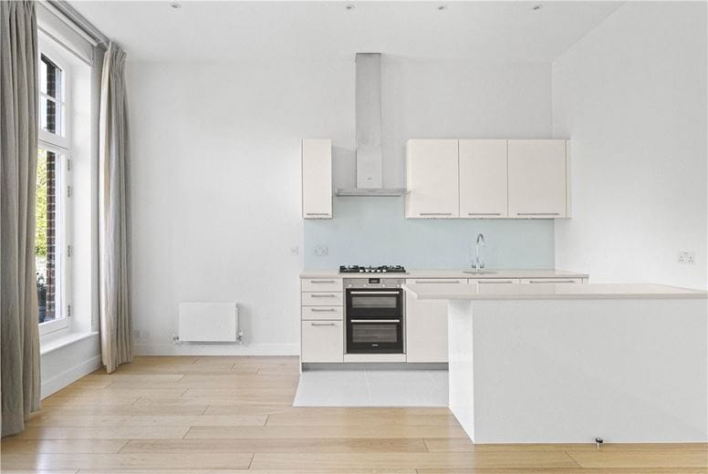 1 bedroom flat, Brompton Road, London SW3 - Available