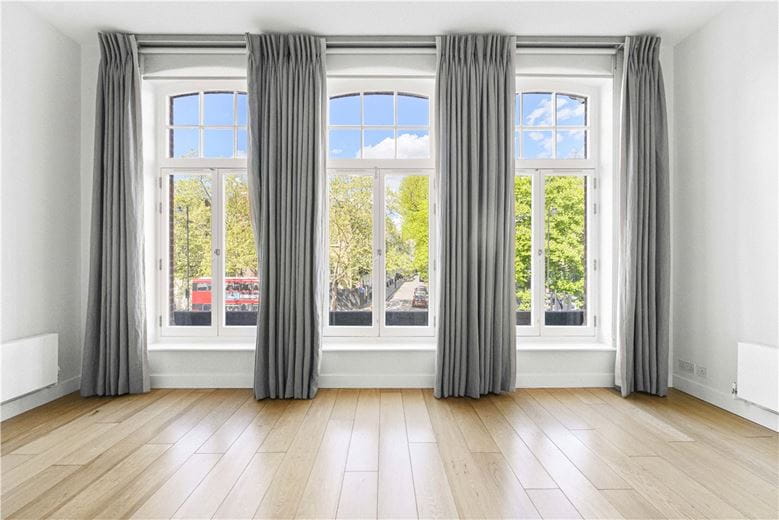 1 bedroom flat, Brompton Road, London SW3 - Available