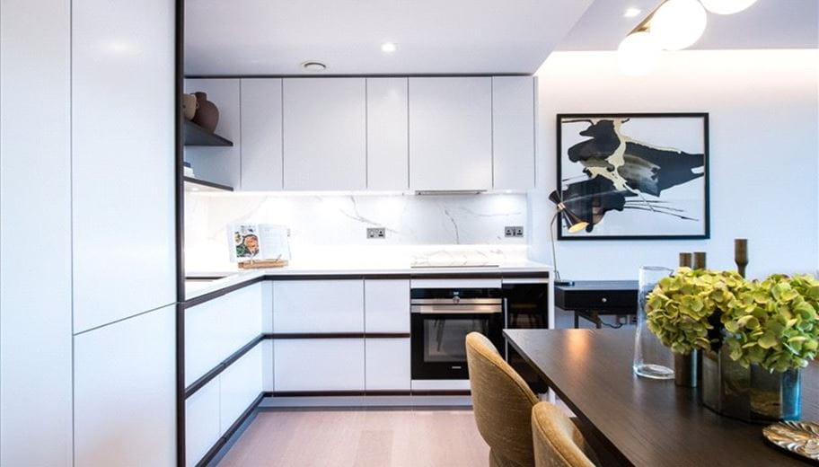 1 bedroom flat, Edgware Road, London W2 - Available