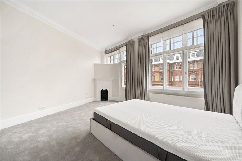 2 bedroom flat, Exhibition Road, South Kensington SW7 - Available