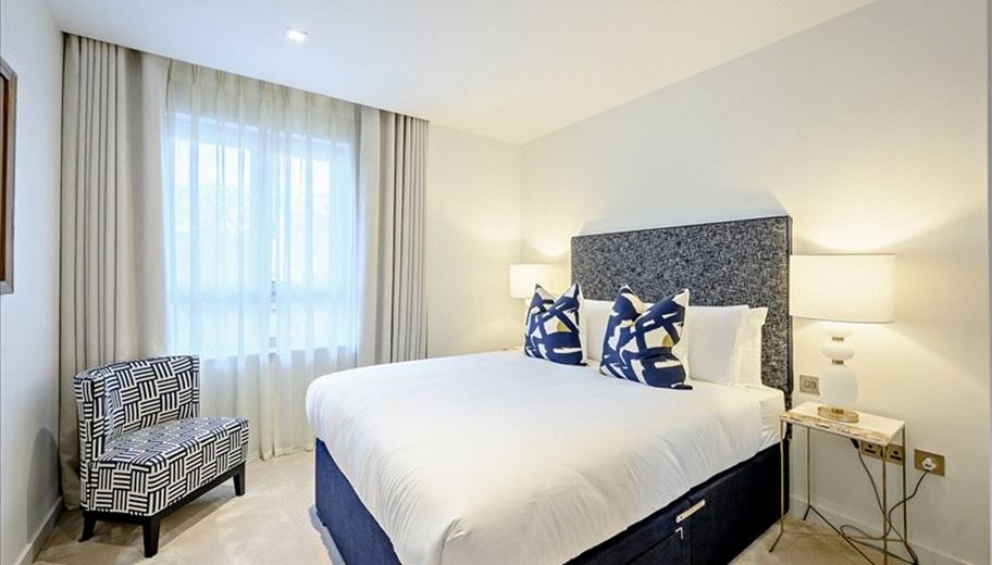 3 bedroom flat, Edgware Road, London W2 - Available