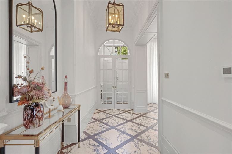 6 bedroom house, Ennismore Gardens, Knightsbridge SW7 - Available