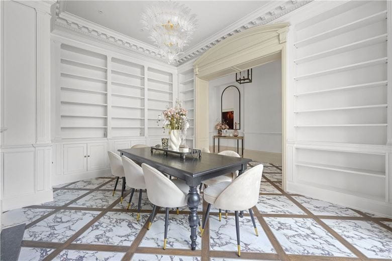 6 bedroom house, Ennismore Gardens, Knightsbridge SW7 - Available