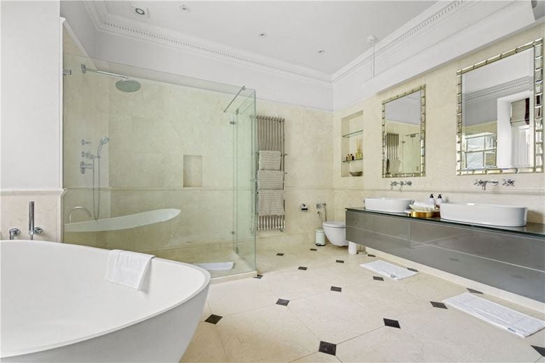 6 bedroom house, Ennismore Gardens, Knightsbridge SW7 - Available