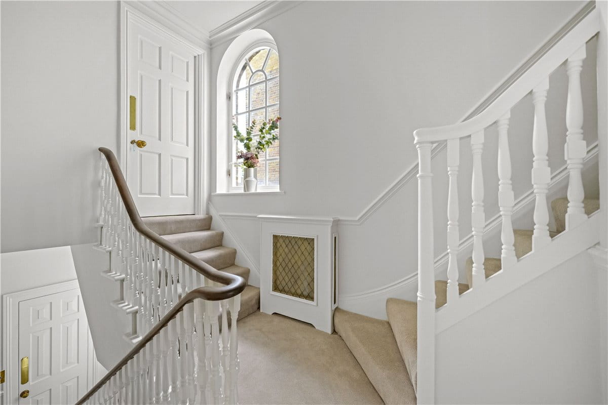 6 bedroom house, Ennismore Gardens, Knightsbridge SW7 - Available