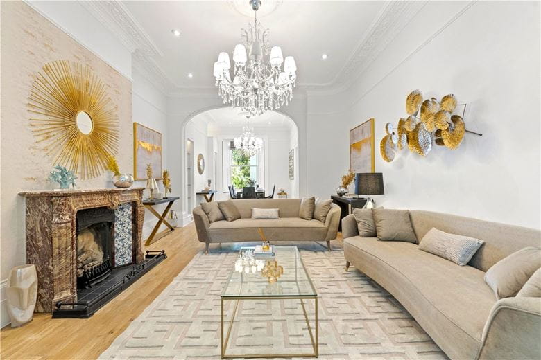 3 bedroom flat, Stanhope Gardens, South Kensington SW7 - Available