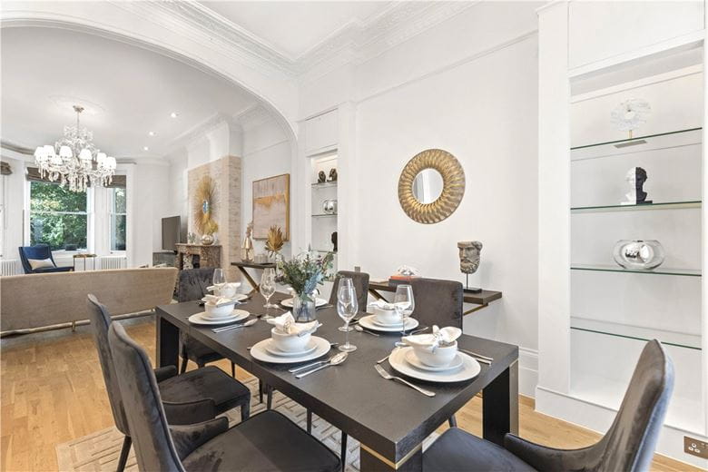 3 bedroom flat, Stanhope Gardens, South Kensington SW7 - Available