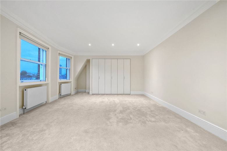 4 bedroom maisonette, Egerton Gardens, Knightsbridge SW3 - Available