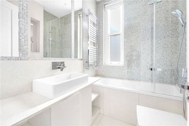 4 bedroom flat, Wynnstay Gardens, Allen Street W8 - Available