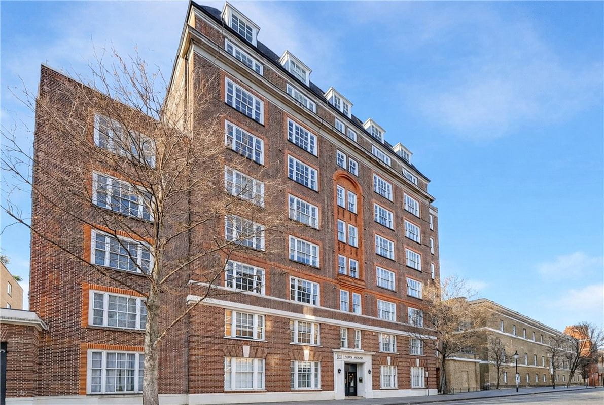 2 bedroom flat, York House, 1 Turks Row SW3 - Available