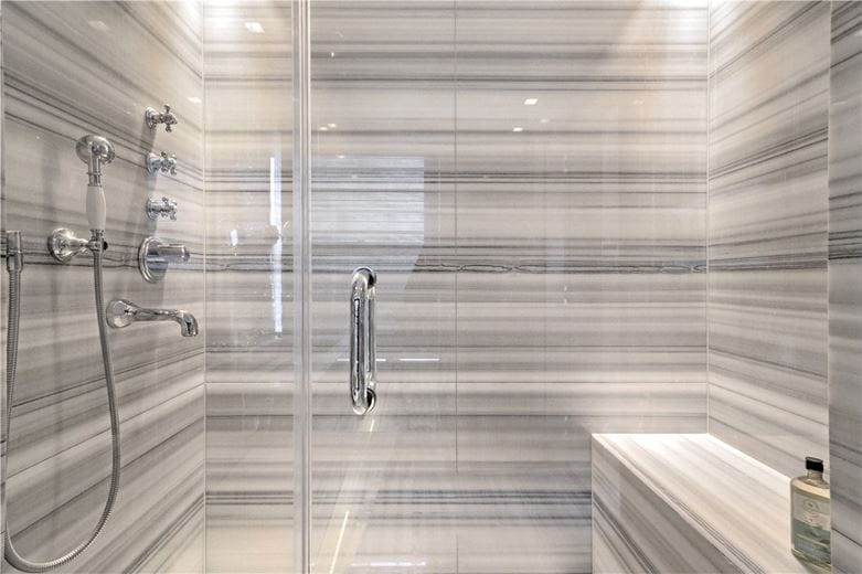 4 bedroom flat, Kingston House South, Ennismore Gardens SW7 - Available