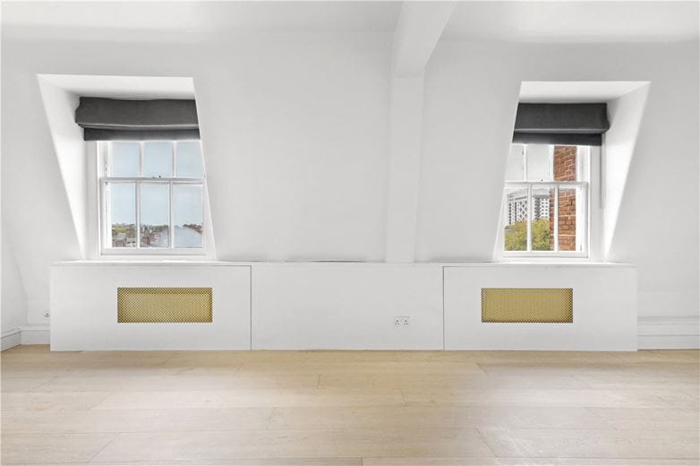 3 bedroom flat, Cadogan Square, Knightsbridge SW1X - Available