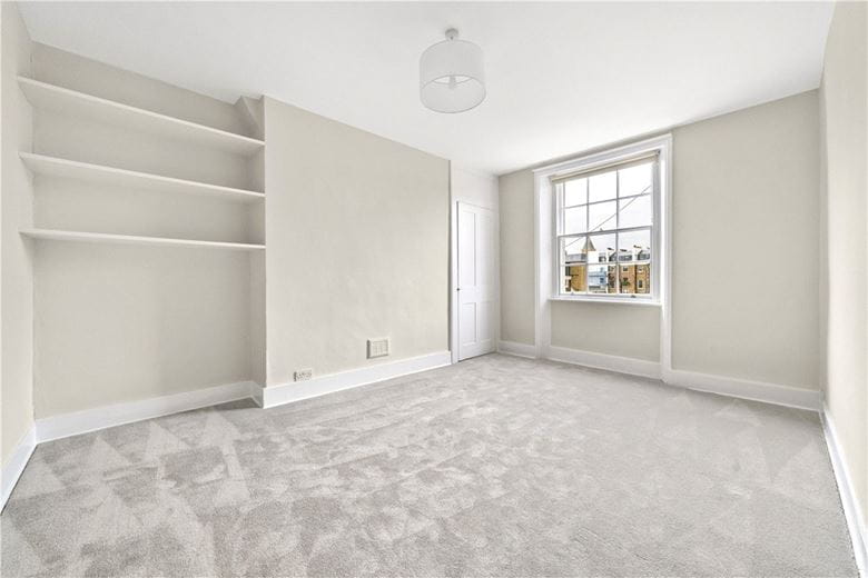 2 bedroom flat, Thurloe Street, South Kensington SW7 - Available