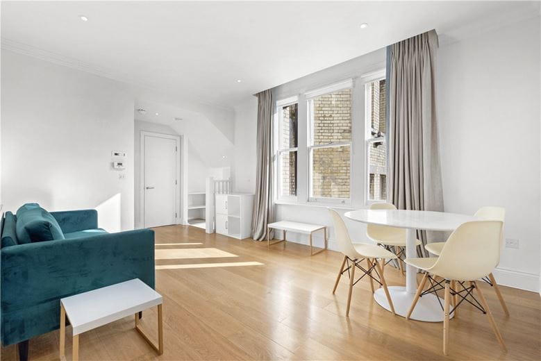 1 bedroom flat, Egerton Gardens Mews, Knightsbridge SW3