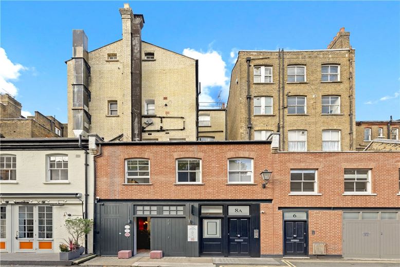 1 bedroom flat, Egerton Gardens Mews, Knightsbridge SW3