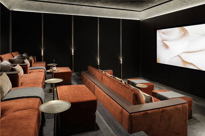 7 bedroom flat, Pont Street, Knightsbridge SW1X - Available