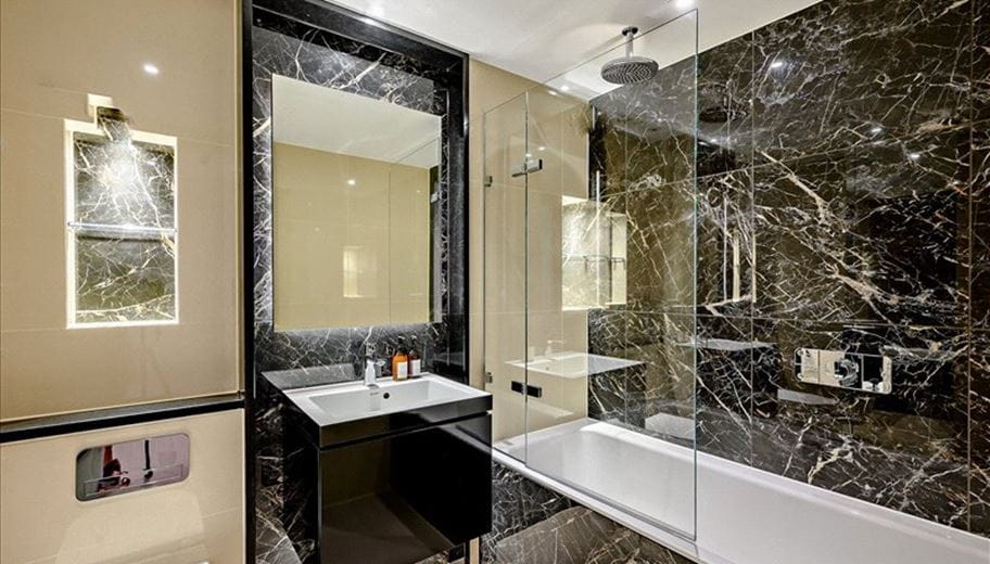 1 bedroom flat, Edgware Road, London W2 - Available