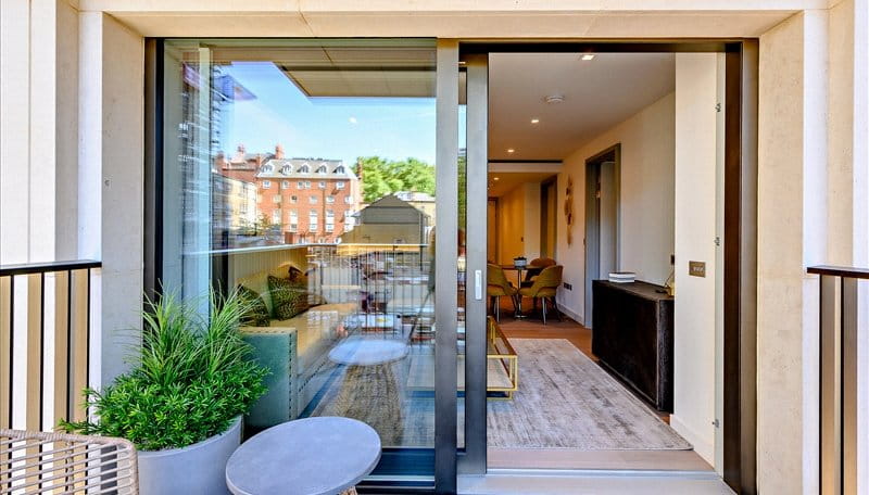 1 bedroom flat, Edgware Road, London W2 - Available