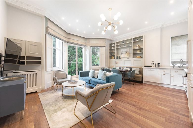 3 bedroom flat, Onslow Gardens, South Kensington SW7 - Available