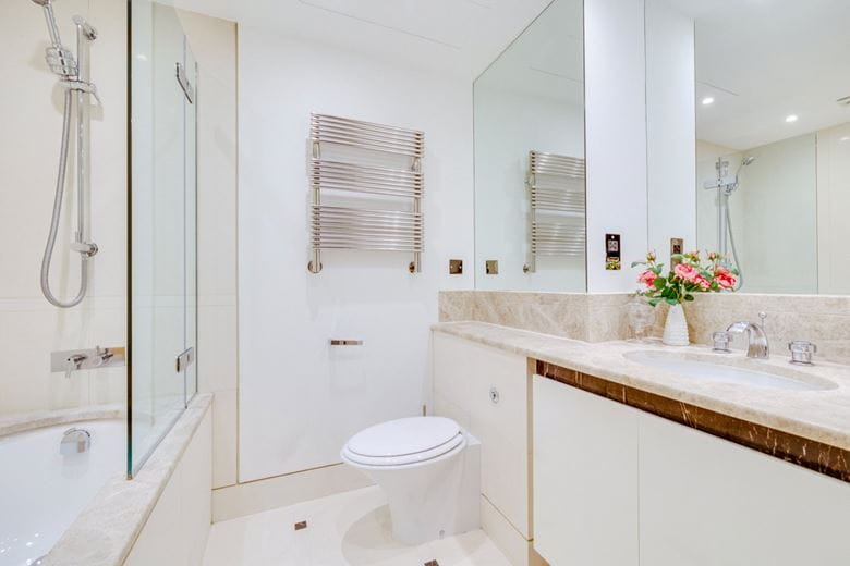 1 bedroom flat, Knightsbridge, Knightsbridge SW7 - Available