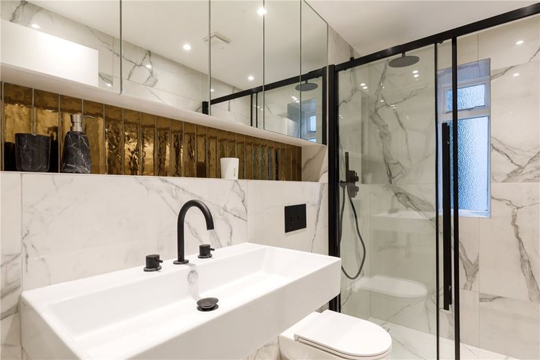 3 bedroom maisonette, Cornwall Gardens, South Kensington SW7 - Available