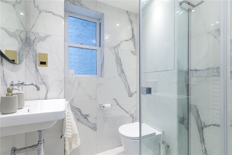 3 bedroom maisonette, Cornwall Gardens, South Kensington SW7 - Available