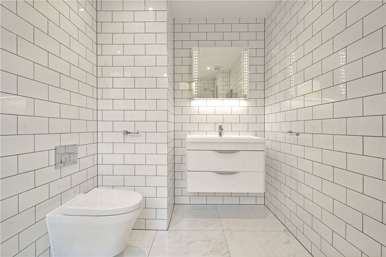 3 bedroom flat, William Mews, London SW1X - Available