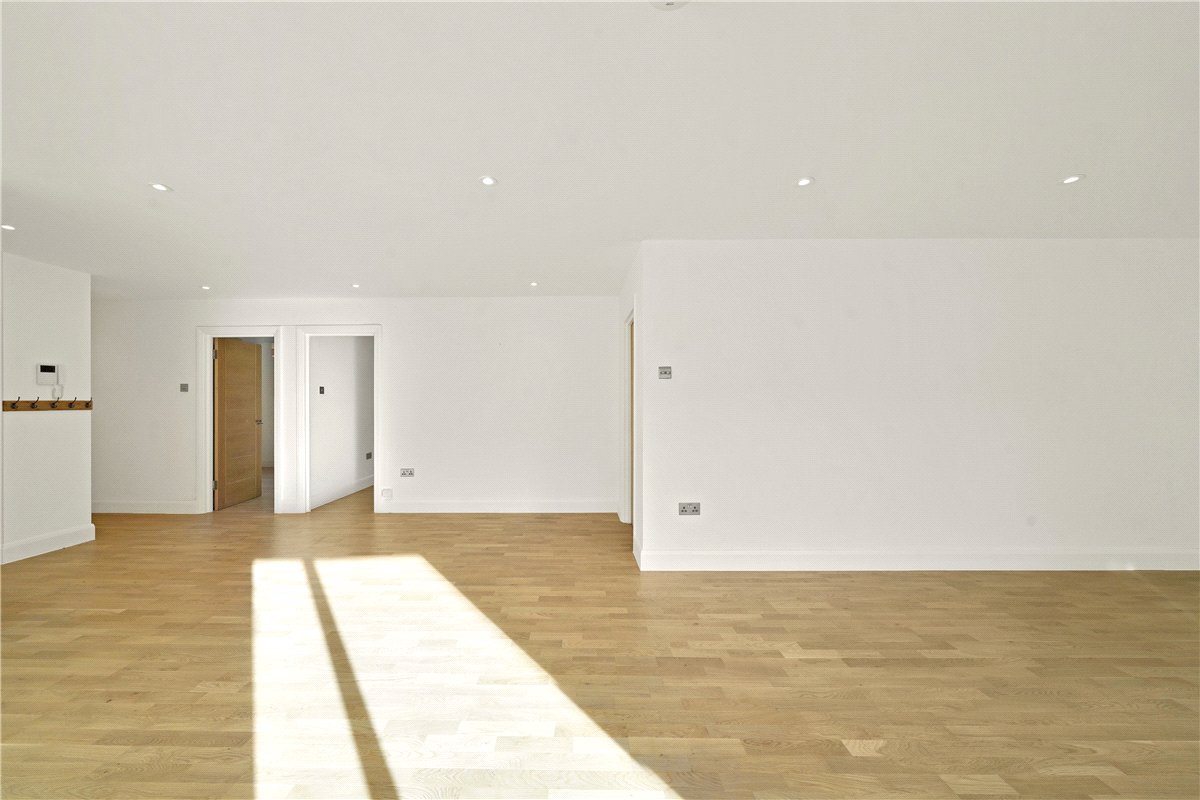 3 bedroom flat, William Mews, London SW1X - Available