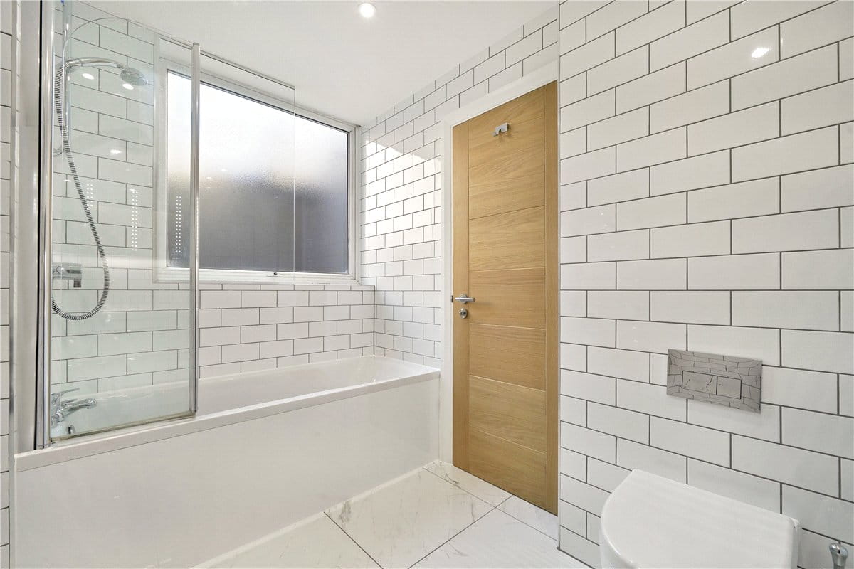 3 bedroom flat, William Mews, London SW1X - Available