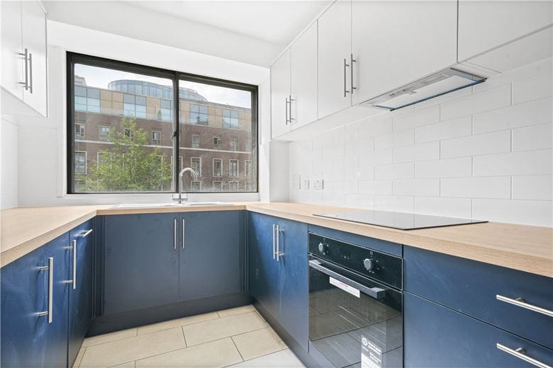 3 bedroom flat, Durrels House, 28-46 Warwick Gardens W14 - Available