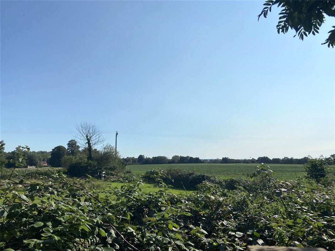 2 bedroom house, Westgate Street, Long Melford CO10 - Let Agreed