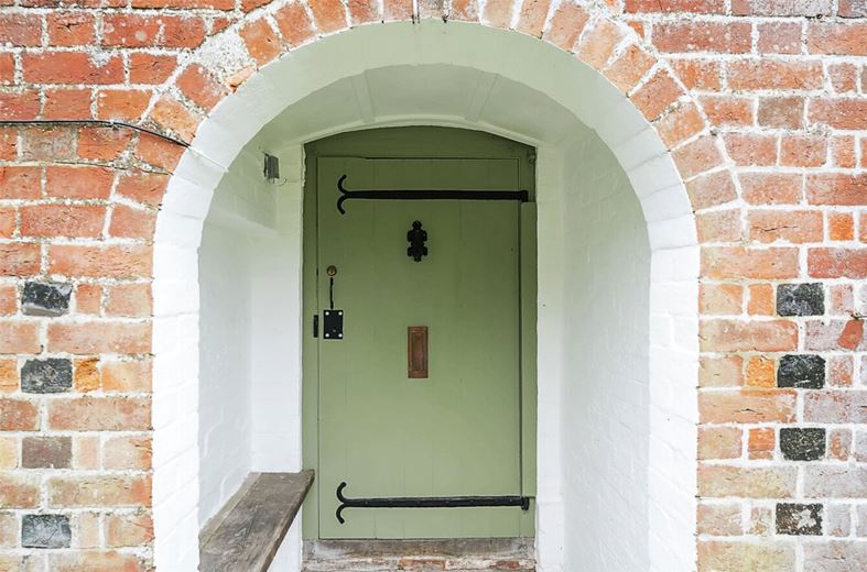 4 bedroom cottage, Oare, Marlborough SN8