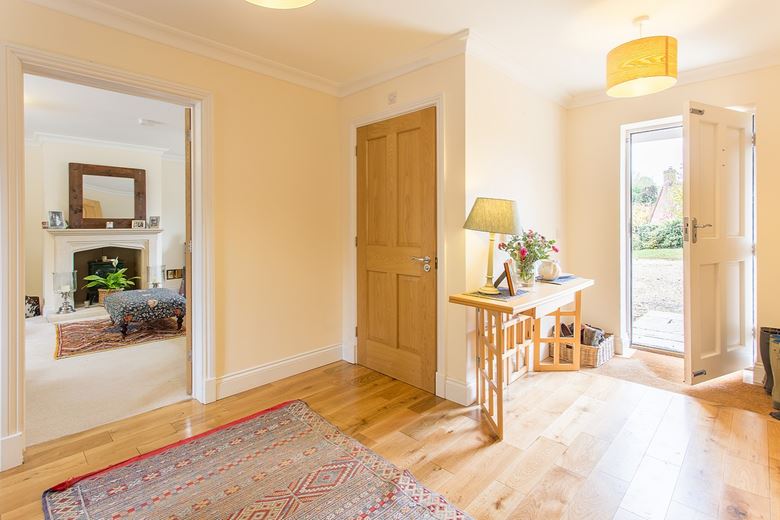 4 bedroom house, Burr Lane, Shalbourne SN8 - Available