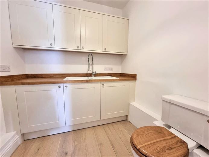 3 bedroom cottage, Harding Farm Cottages, Great Bedwyn SN8 - Let Agreed