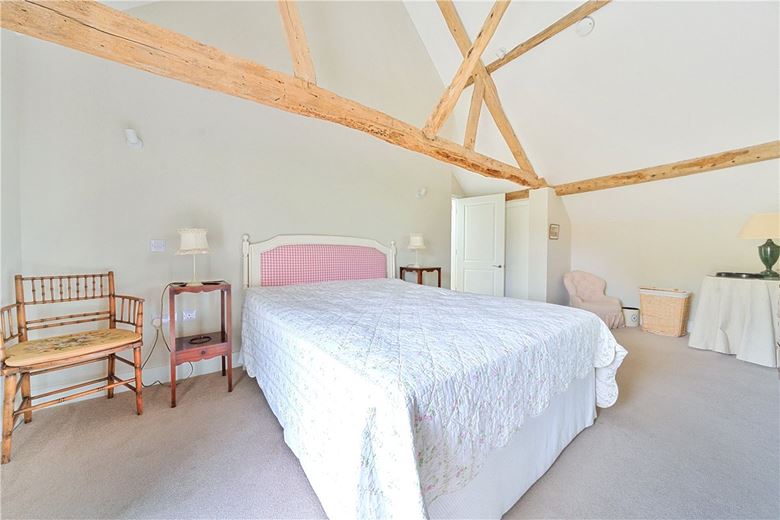 2 bedroom house, Stubwood Farm, Salisbury Road RG17