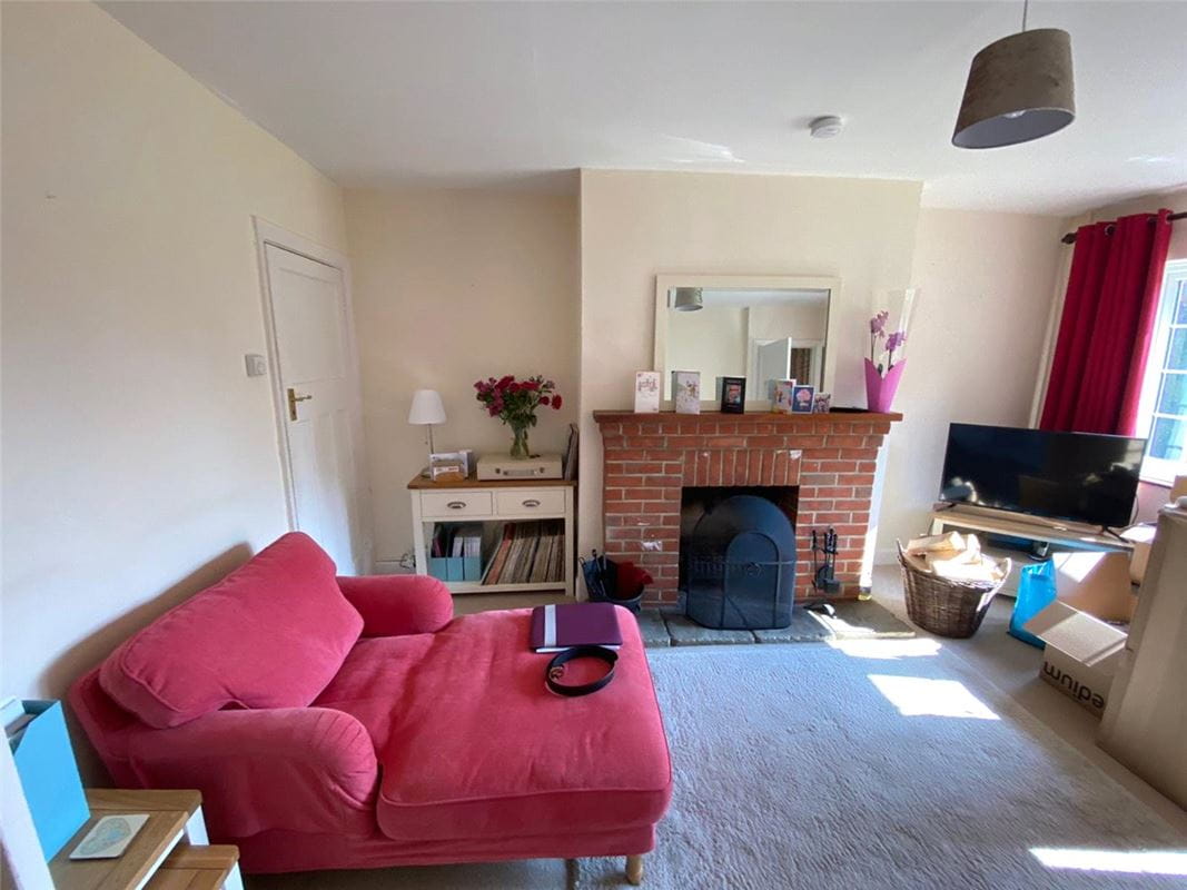 3 bedroom cottage, New Cottages, Redenham SP11 - Available