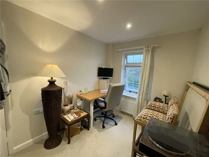 2 bedroom house, Aubrey Close, Marlborough SN8 - Available