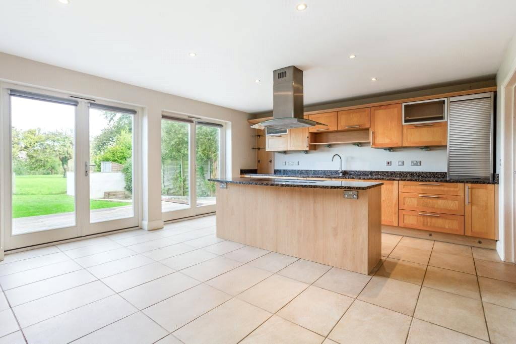 3 bedroom house, Pewsey Road, Rushall SN9