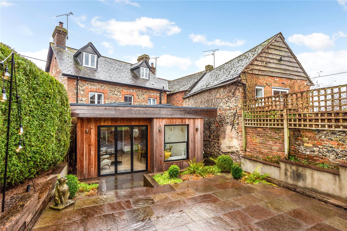 4 bedroom house, Oxford Street, Ramsbury SN8 - Let Agreed