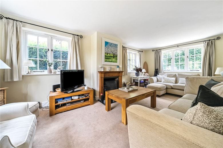 3 bedroom house, East Kennett, Marlborough SN8 - Available