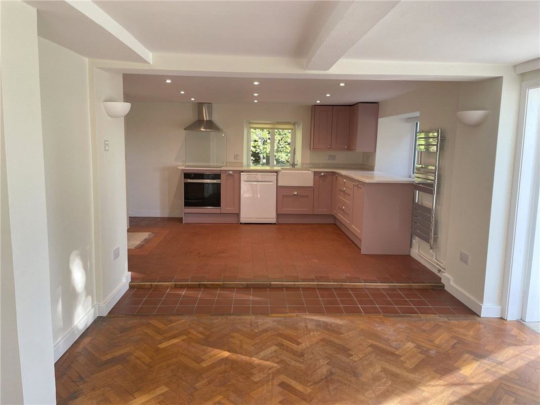 4 bedroom house, Berwick St. James, Salisbury SP3 - Available
