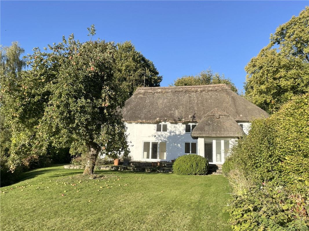 4 bedroom house, Berwick St. James, Salisbury SP3 - Available