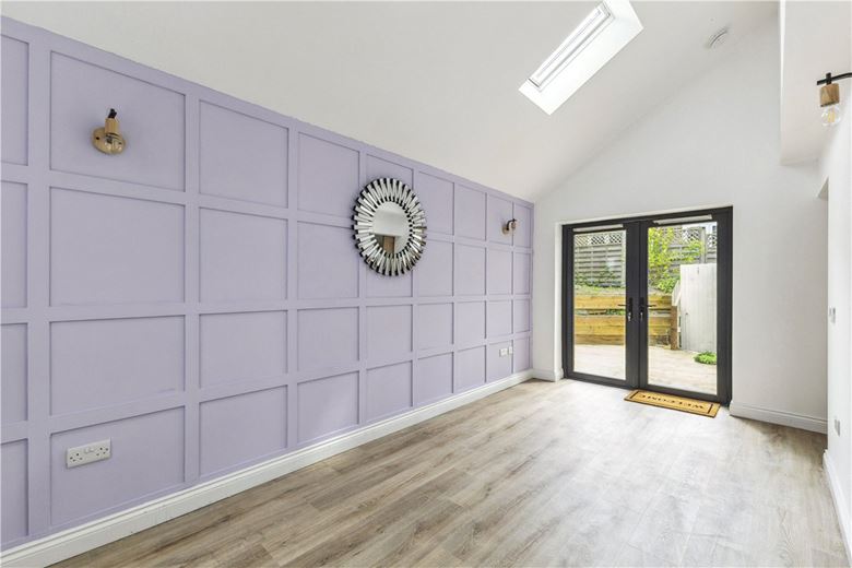 4 bedroom house, High Street, Burbage SN8 - Available