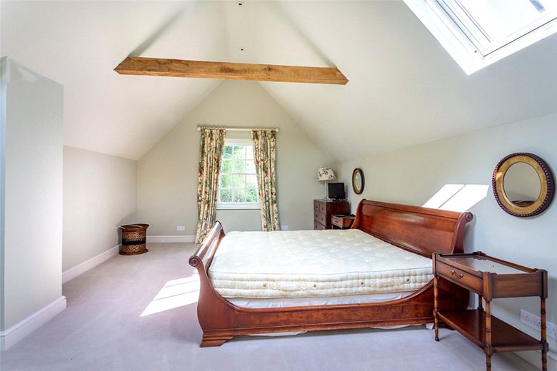 8 bedroom house, Oxenwood, Marlborough SN8 - Available
