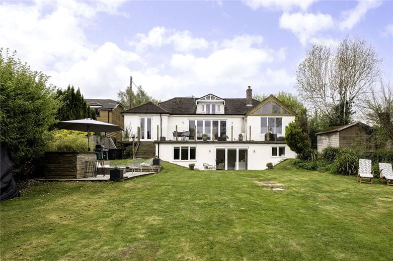 4 bedroom house, High Street, Manton SN8 - Available
